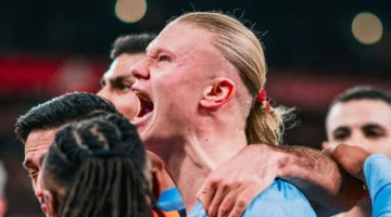 مانشستر سيتي يطارد أرسنال في مواجهة حاسمة ضد ليدز يونايتد